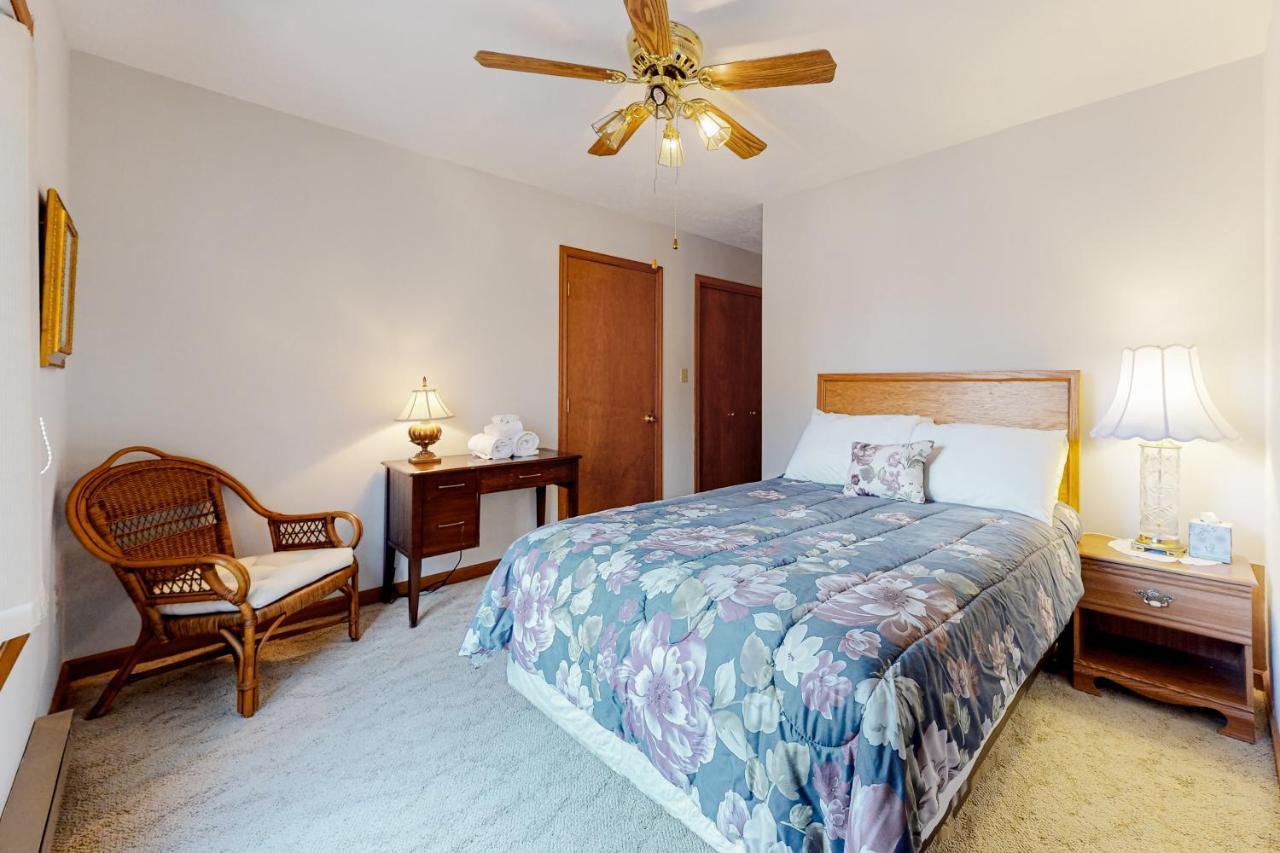 Friendship Lodge Pocono Lake Esterno foto