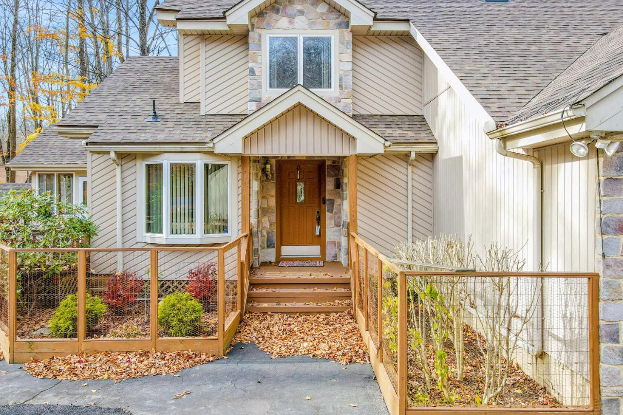 Friendship Lodge Pocono Lake Esterno foto